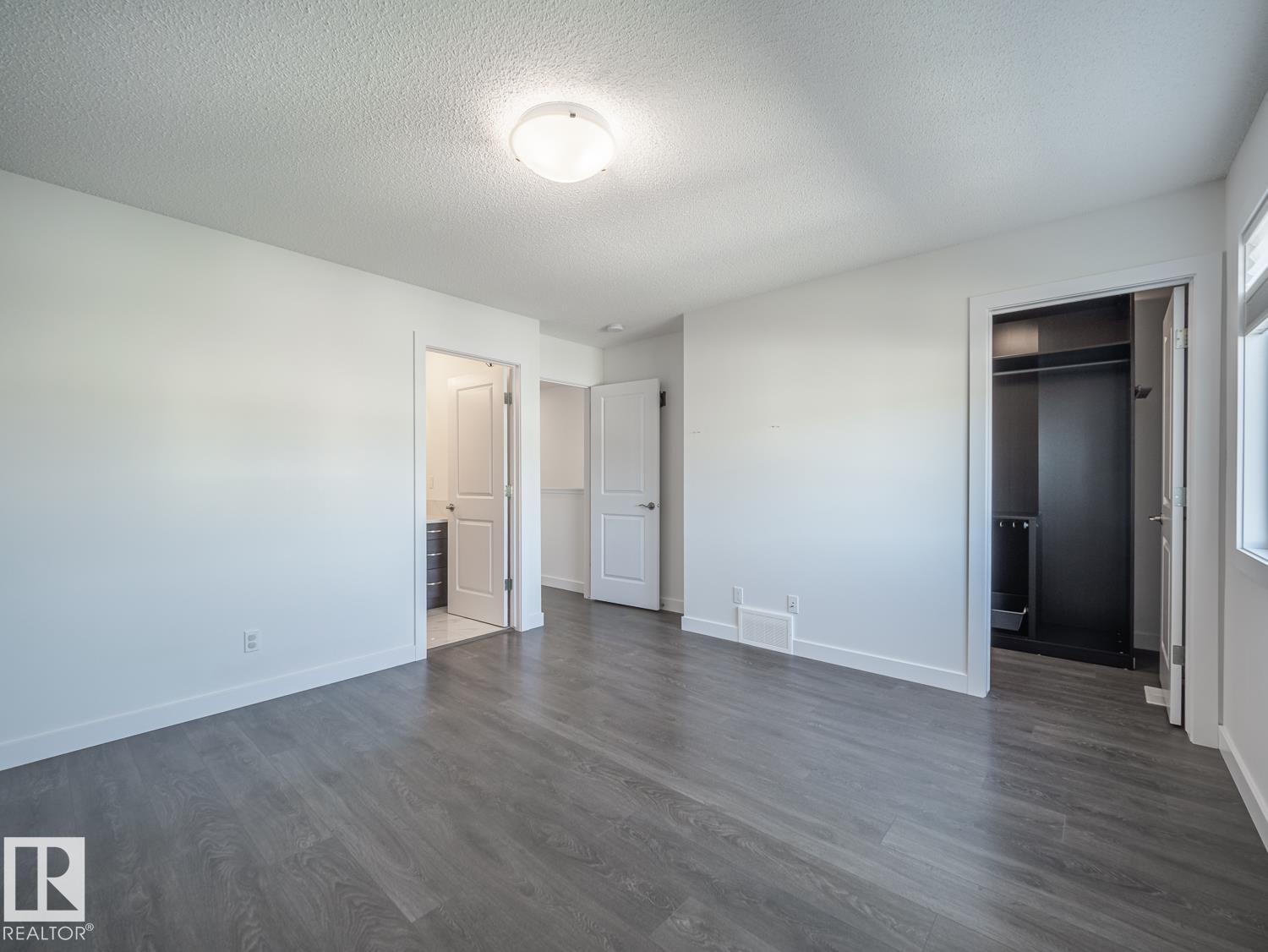 9632 224 ST NW - 19