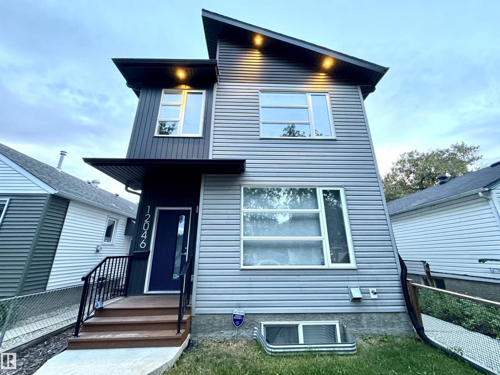 12046 89 ST NW - 1
