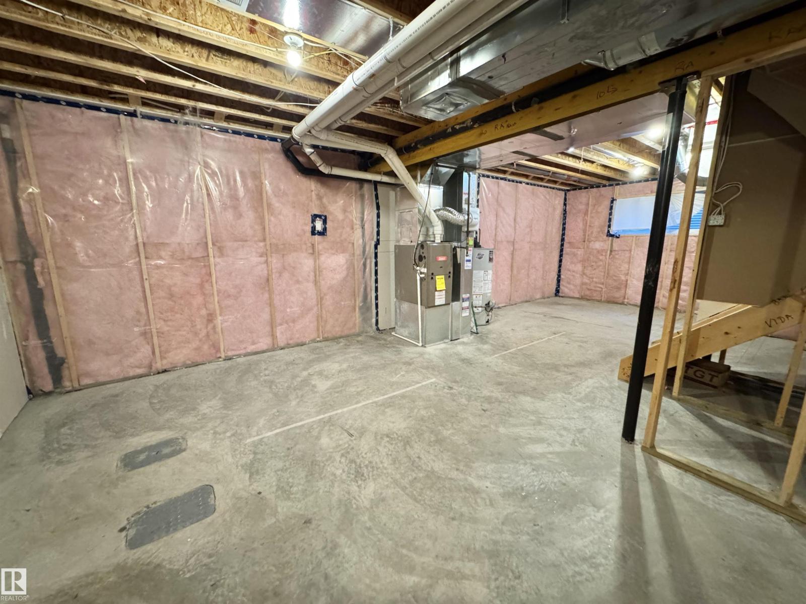 12046 89 ST NW - 36