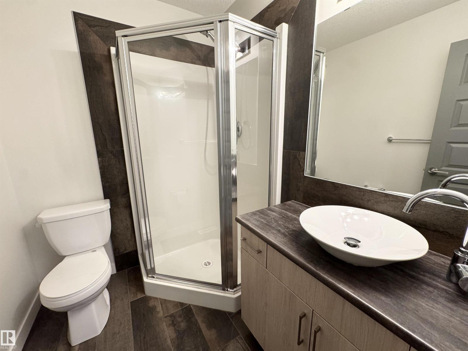 12046 89 ST NW - 28