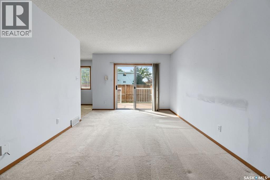 3806 Rae STREET, Regina Saskatchewan — photo 5