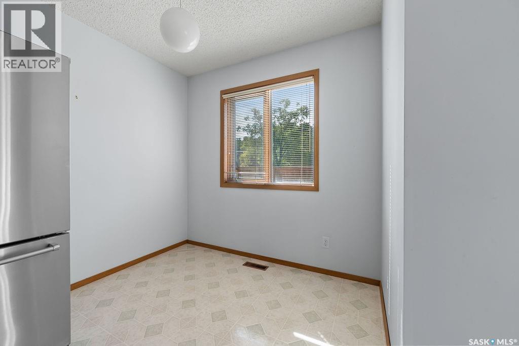 3806 Rae STREET, Regina Saskatchewan — photo 9