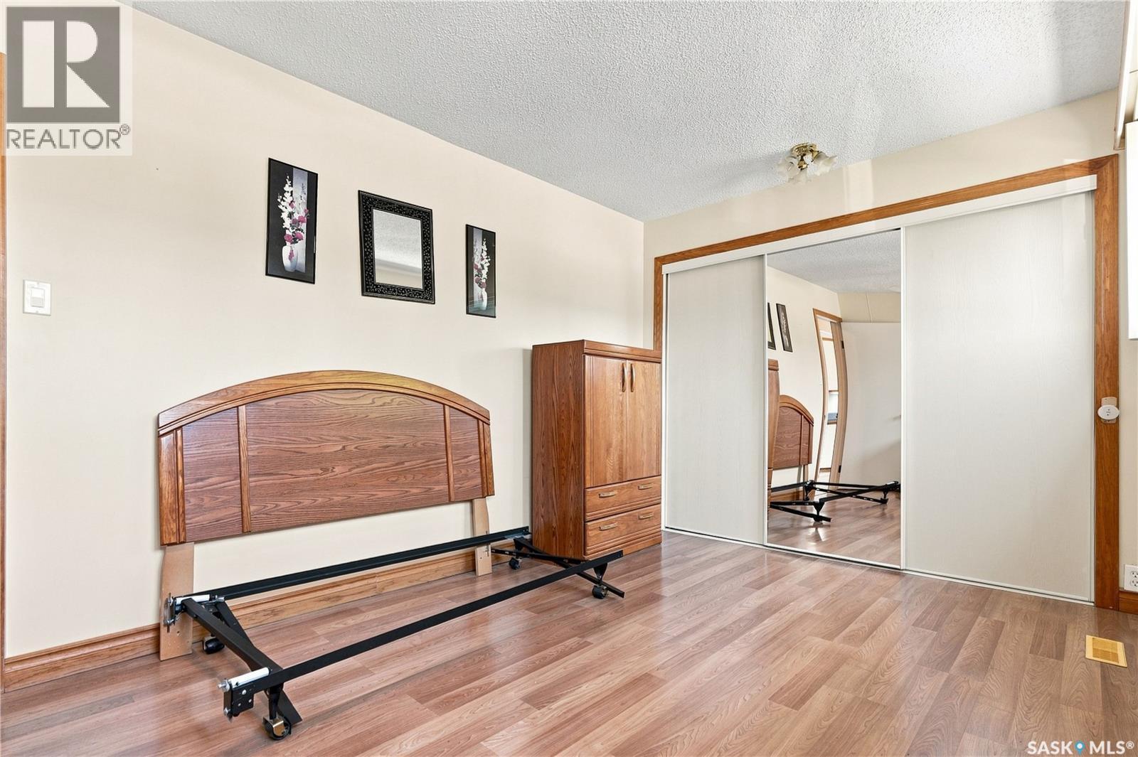 54 Klaehn CRESCENT - 19