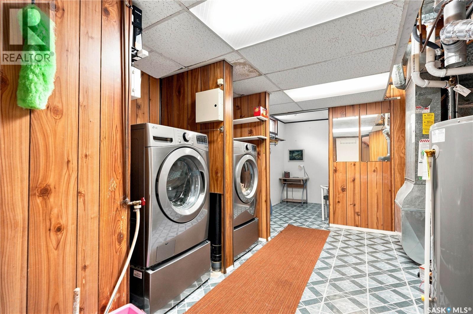 54 Klaehn CRESCENT - 33