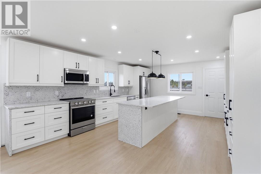 906 Goodview Road - Image 10