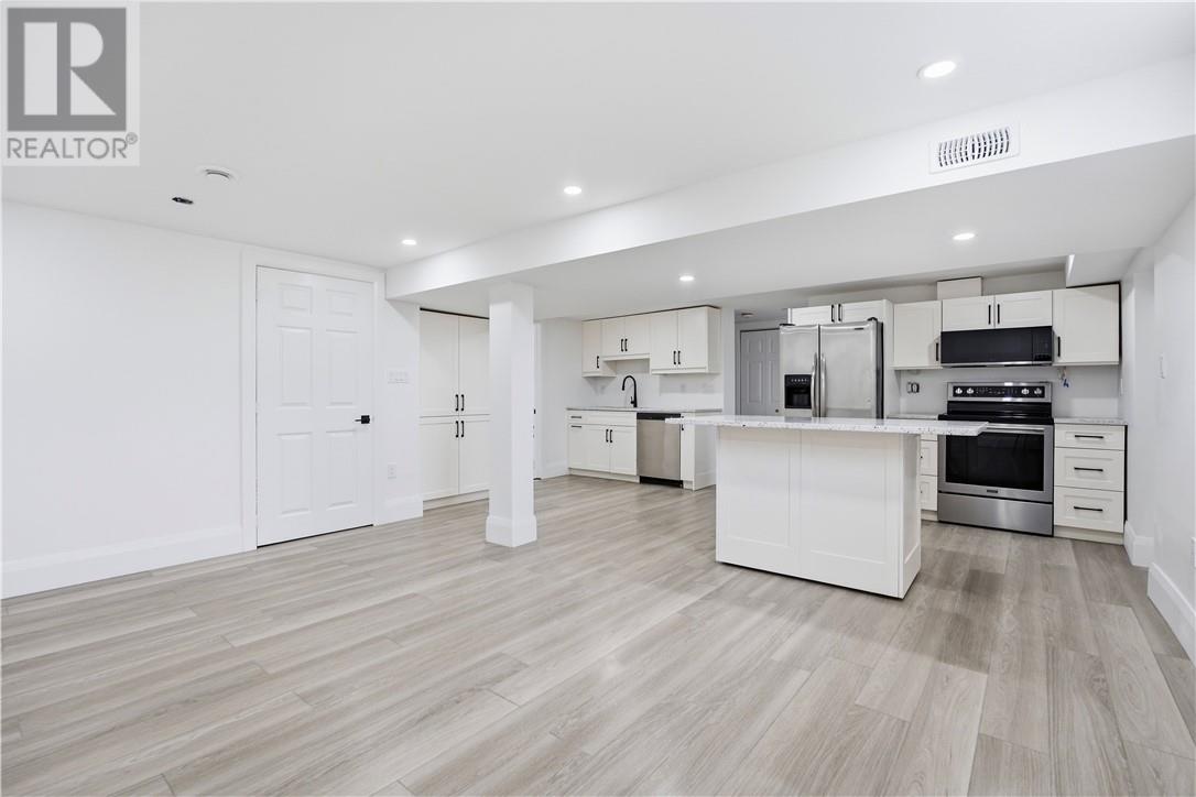906 Goodview Road - Image 26