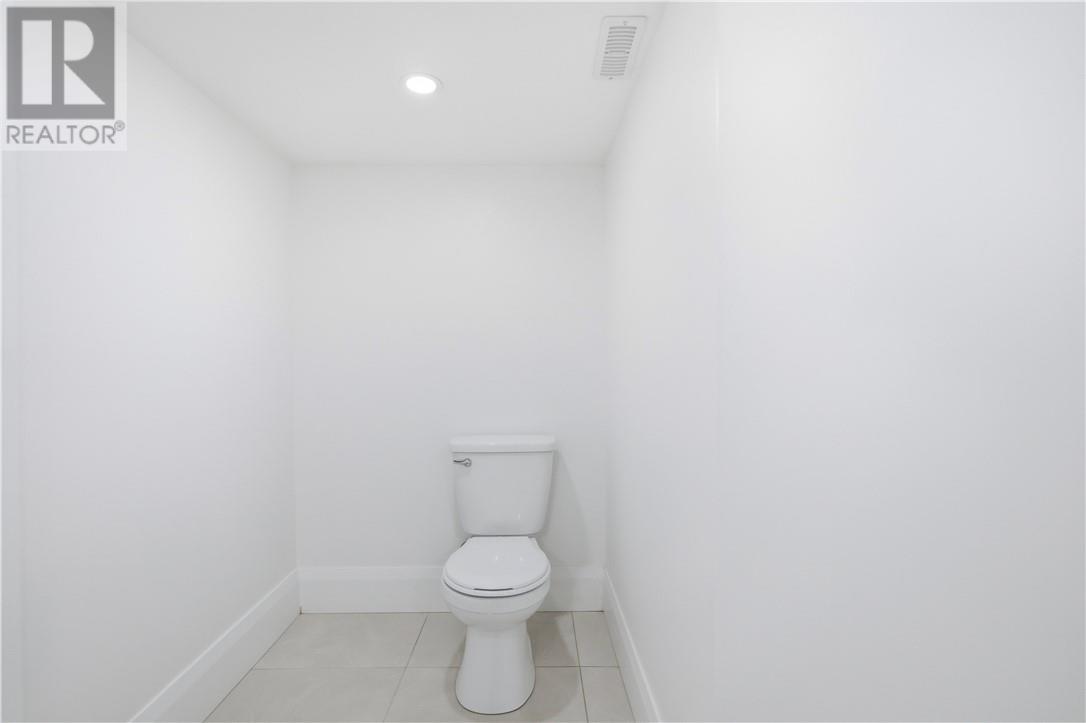 906 Goodview Road - Image 37
