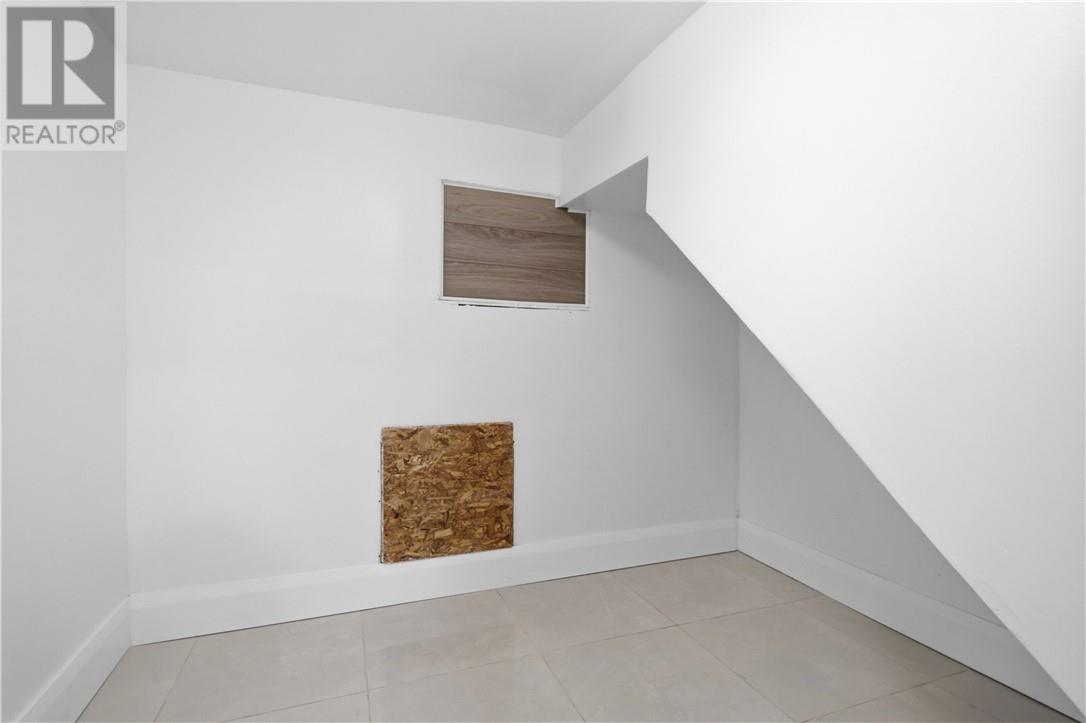 906 Goodview Road - Image 38