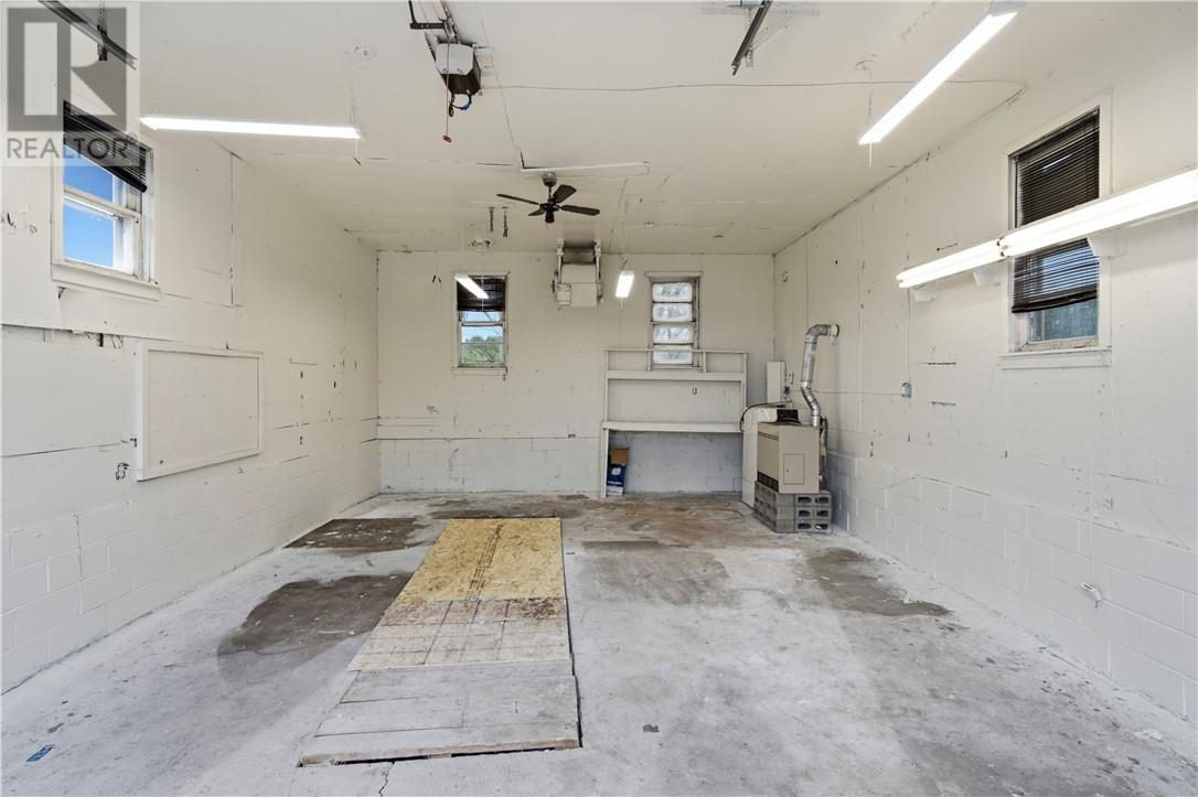 906 Goodview Road - Image 41