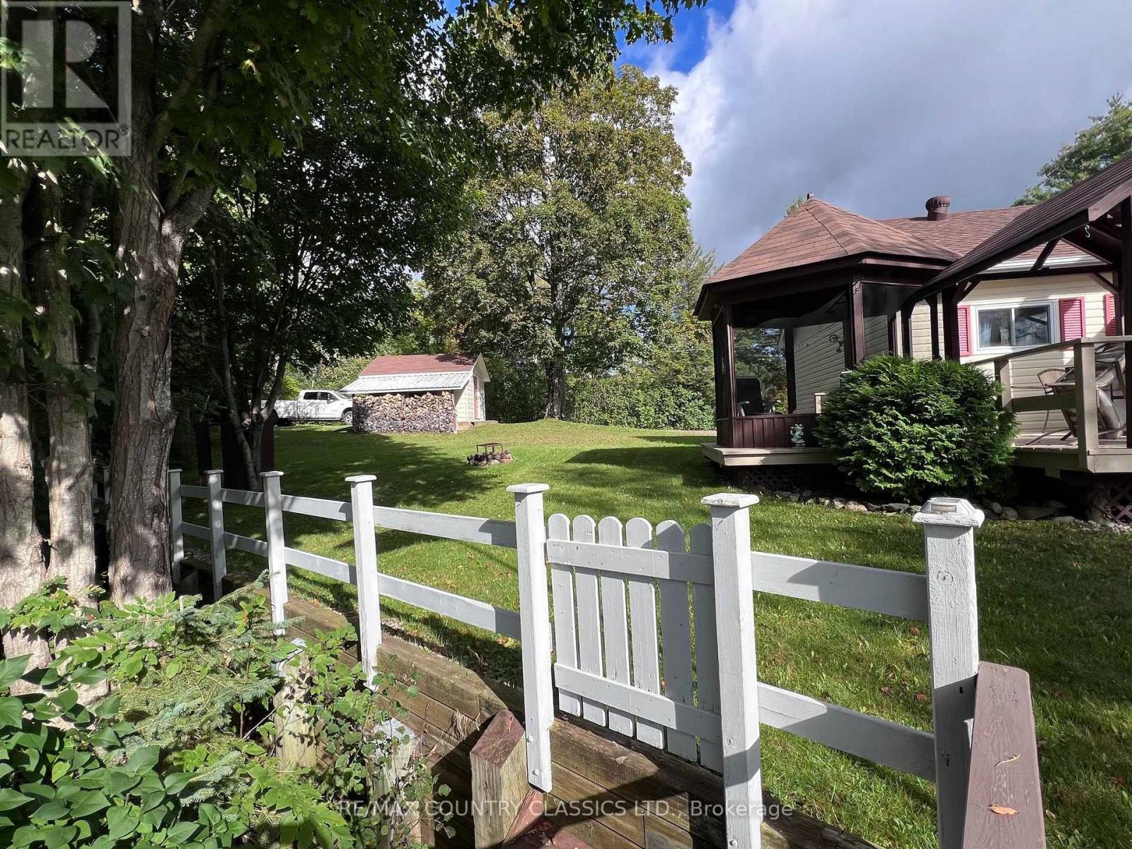 29 BROWN LANE - 37