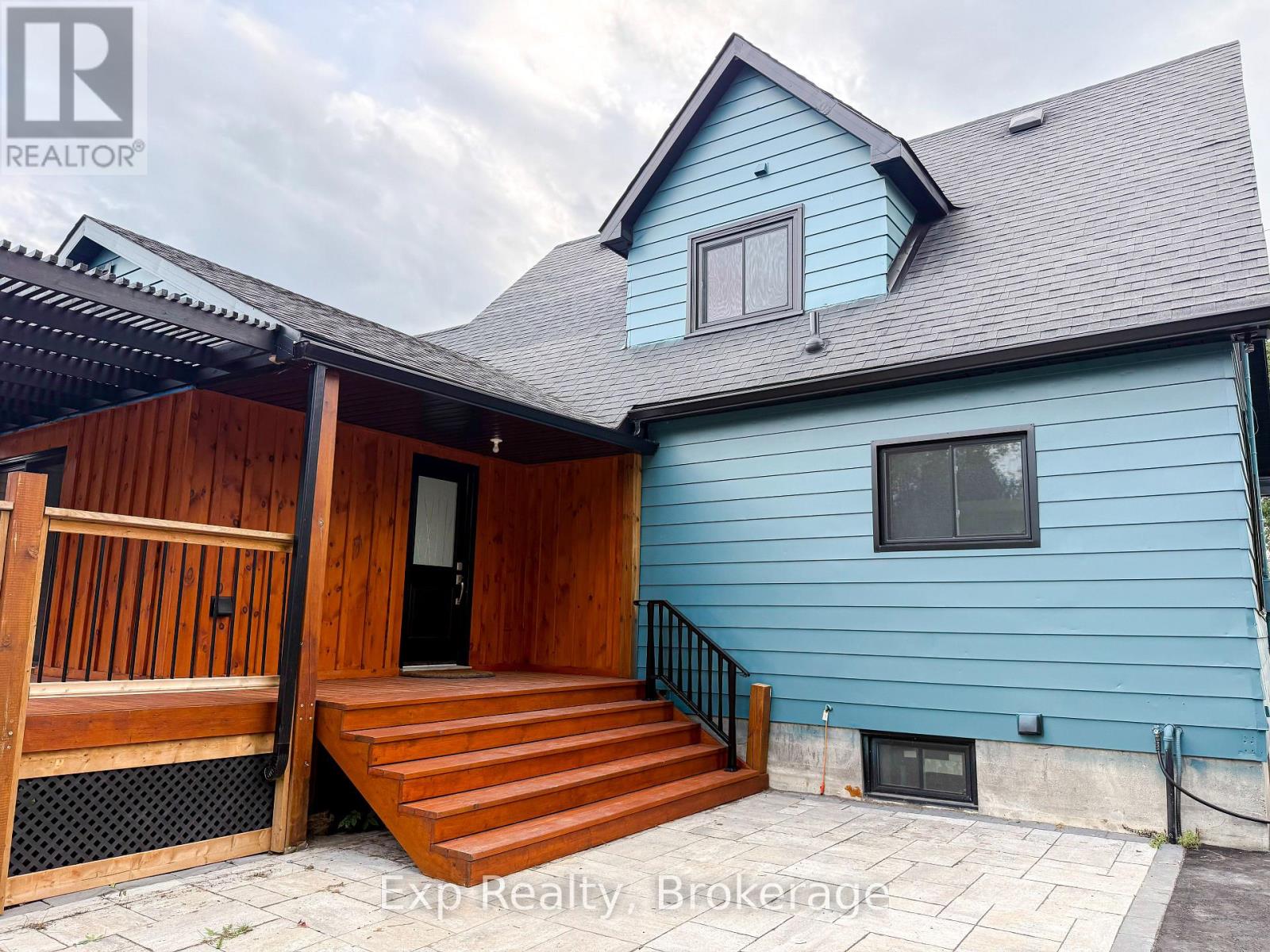 508 ASHLEY STREET, Belleville (Thurlow Ward) — photo 3