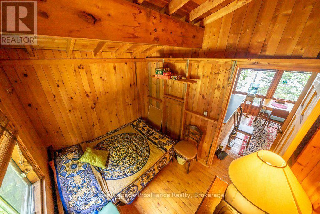 1021 BLUE JAY LANE - Image 17