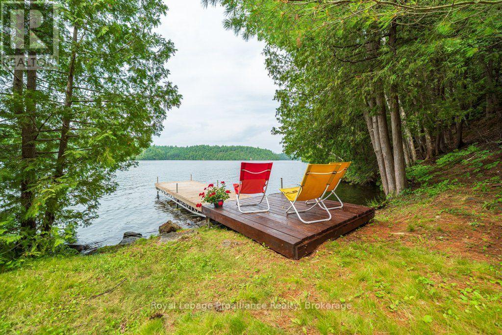 1021 BLUE JAY LANE - Image 31