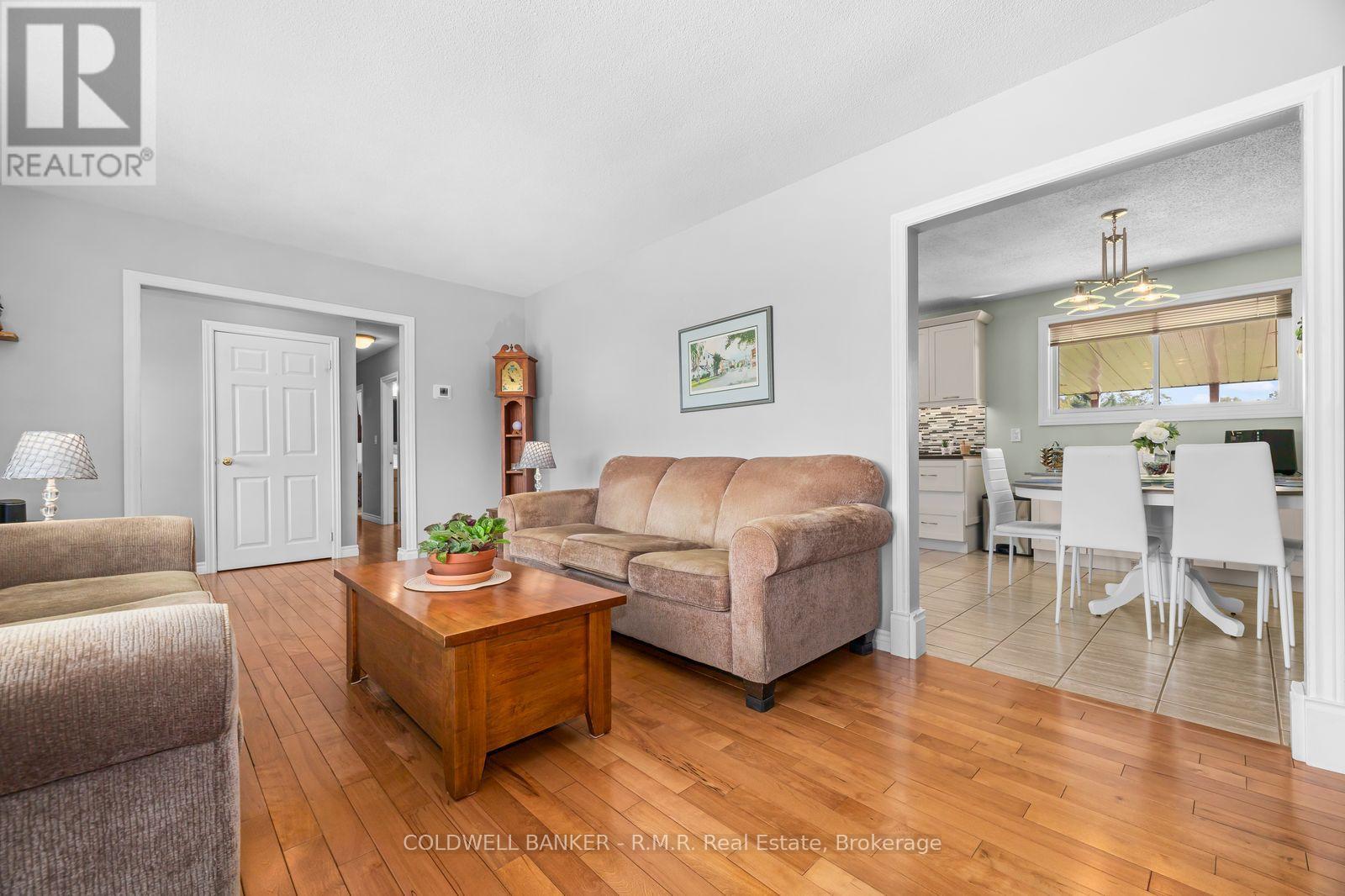 453 BRIMLEY ROAD S - 9