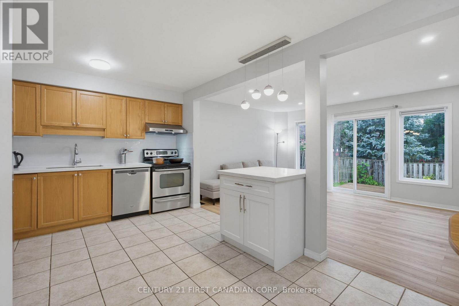 776 SILVERSMITH STREET - 10
