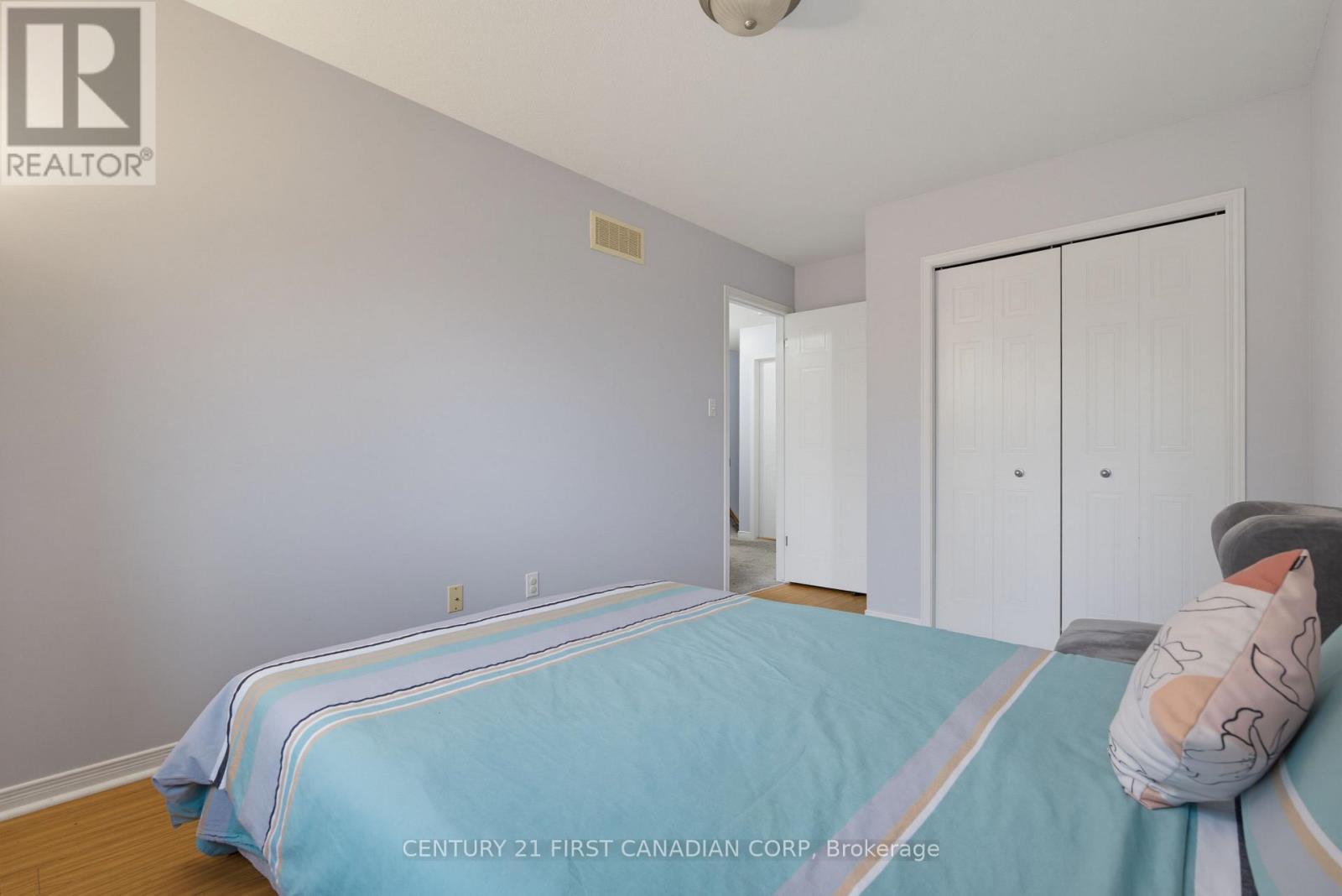 776 SILVERSMITH STREET - 25