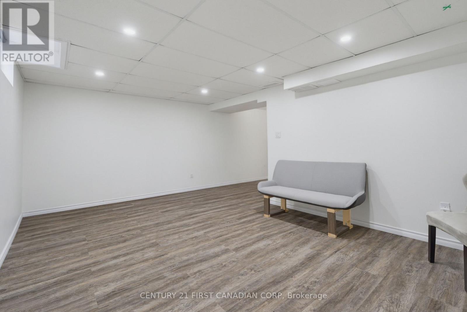776 SILVERSMITH STREET - 30