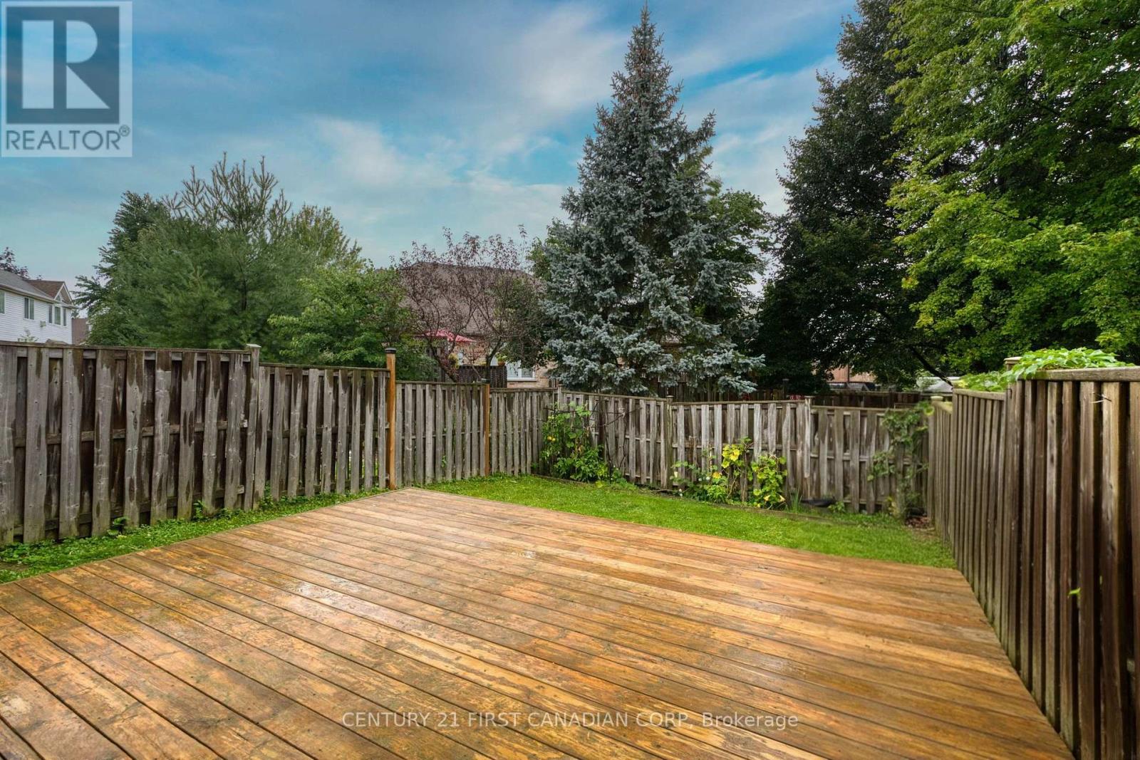 776 SILVERSMITH STREET - 33