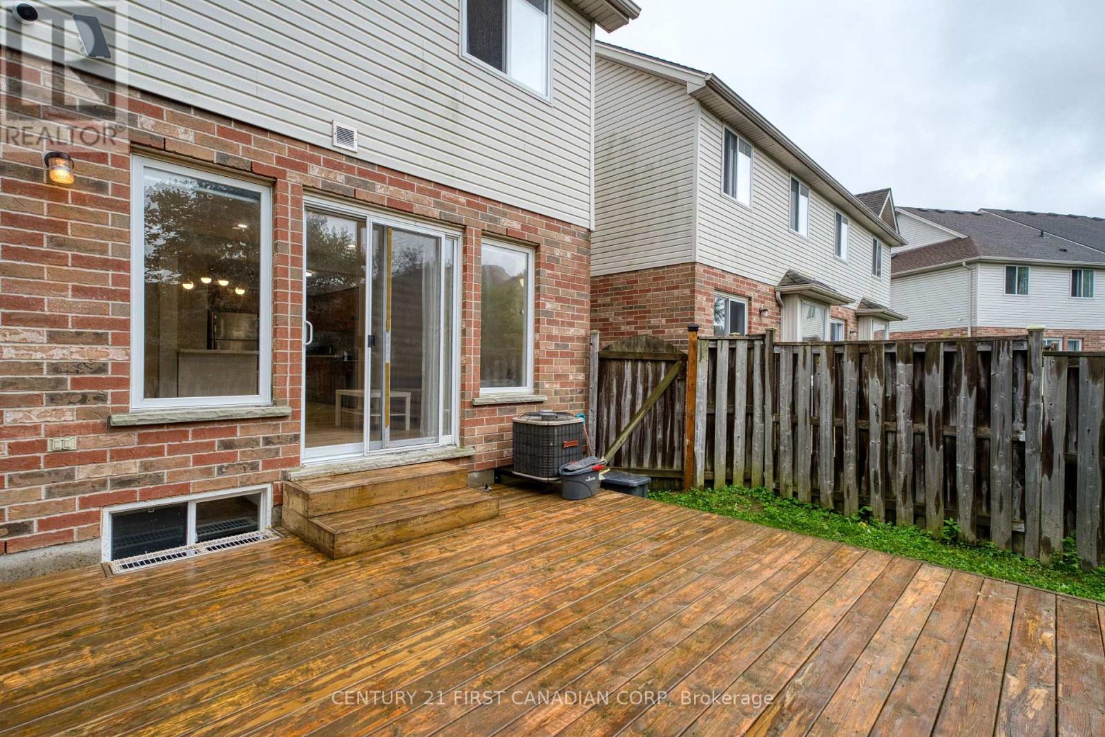 776 SILVERSMITH STREET - 34