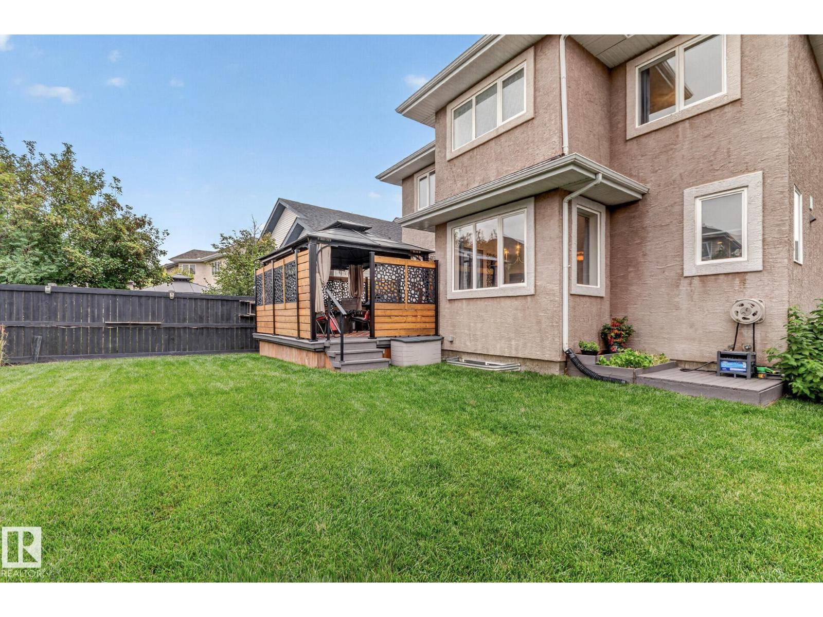 3102 Montrose BV - 50
