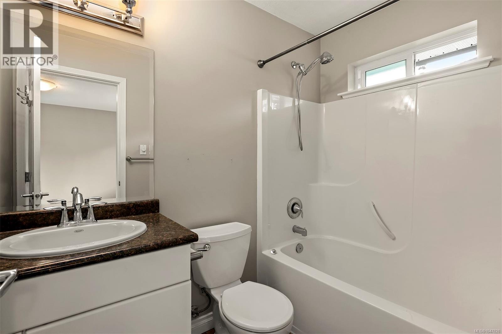 2717 Kendal Ave - 18