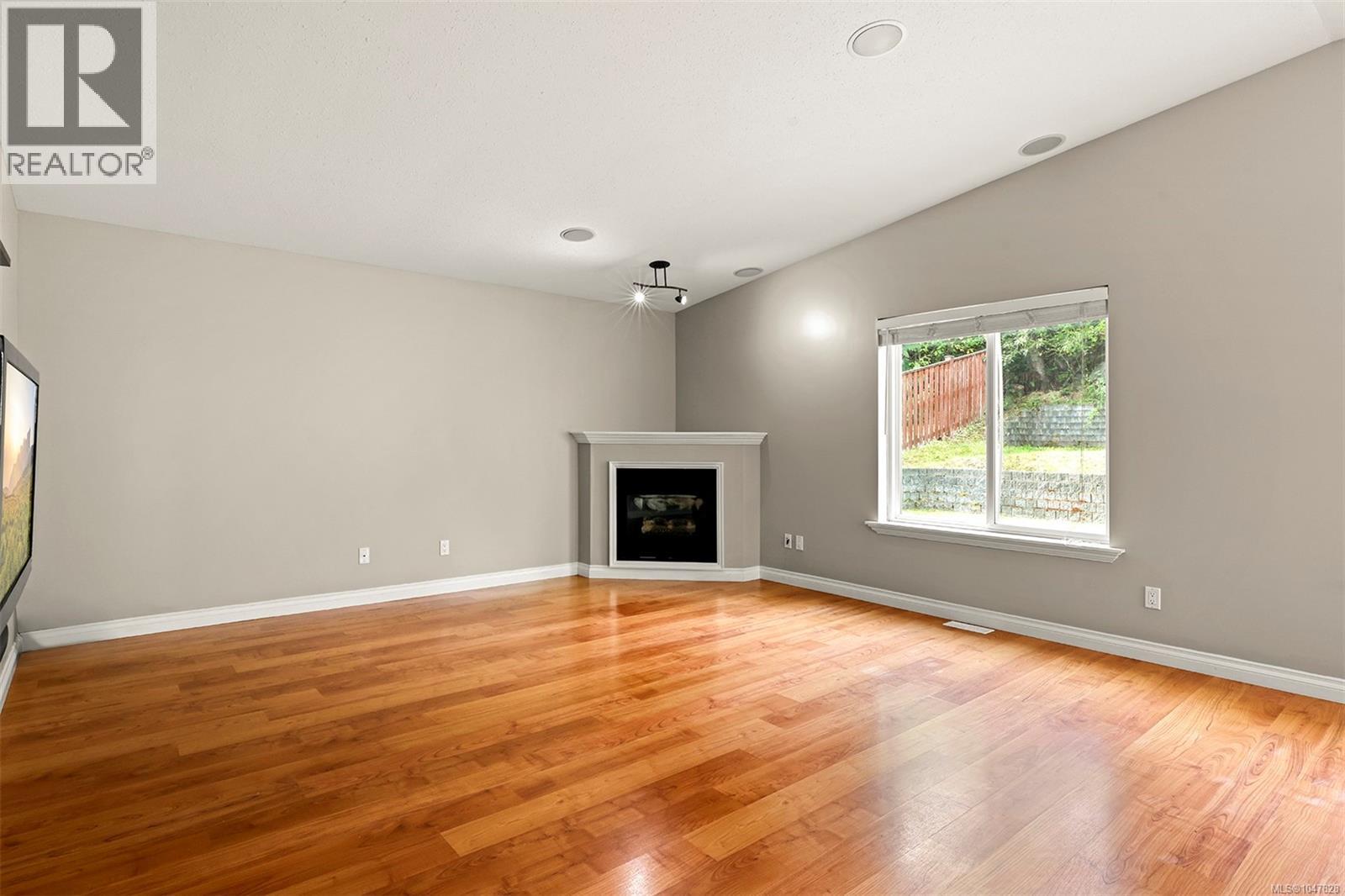 2717 Kendal Ave - 12