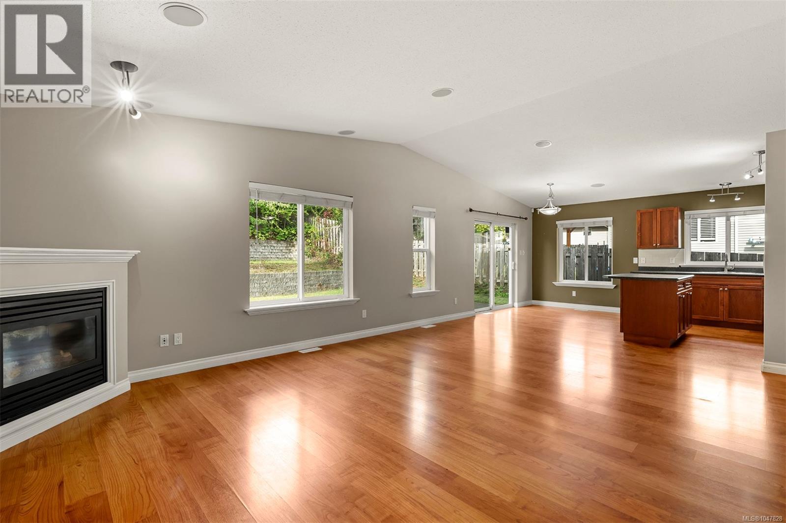 2717 Kendal Ave - 14