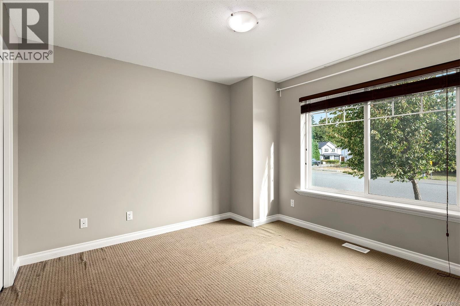 2717 Kendal Ave - 22