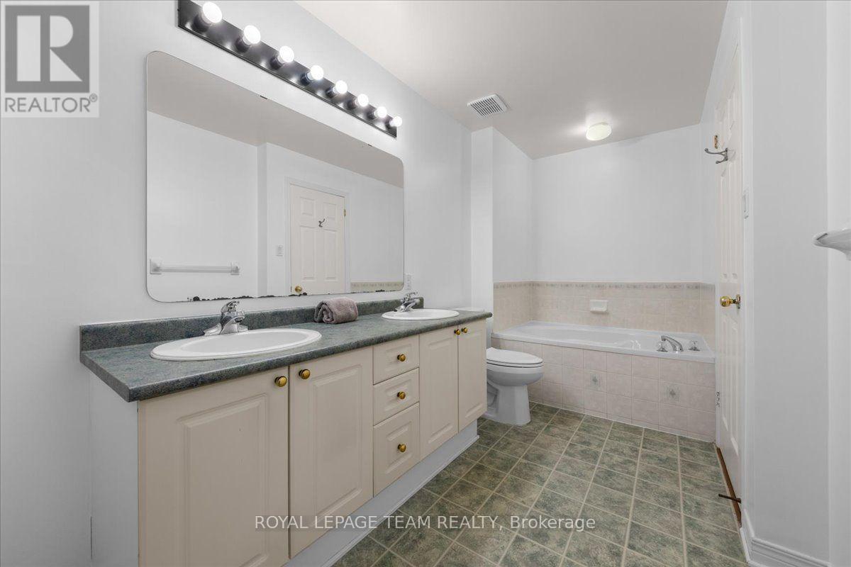 3 Bed, 2 Bath House for Sale in Ottawa – 219 TATTERSALL WAY, Ottawa – MLS# X13767698 - Image 24