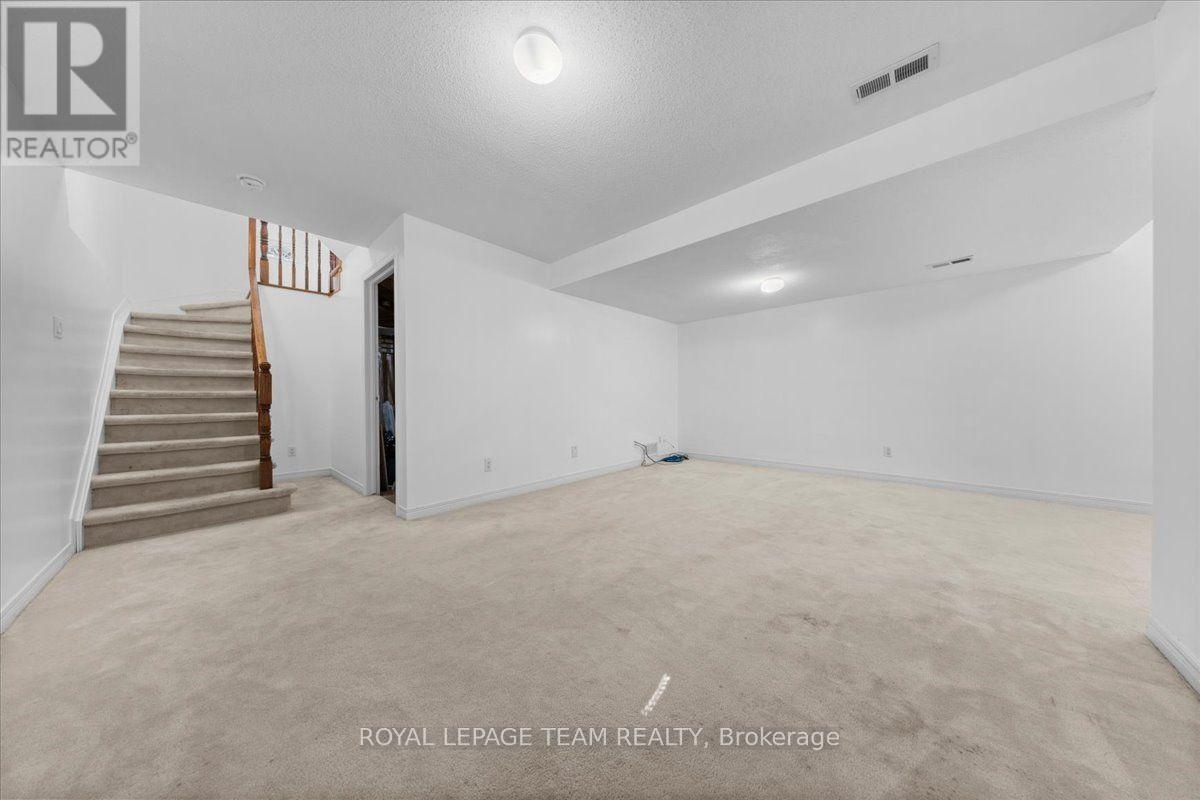 3 Bed, 2 Bath House for Sale in Ottawa – 219 TATTERSALL WAY, Ottawa – MLS# X13767698 - Image 31