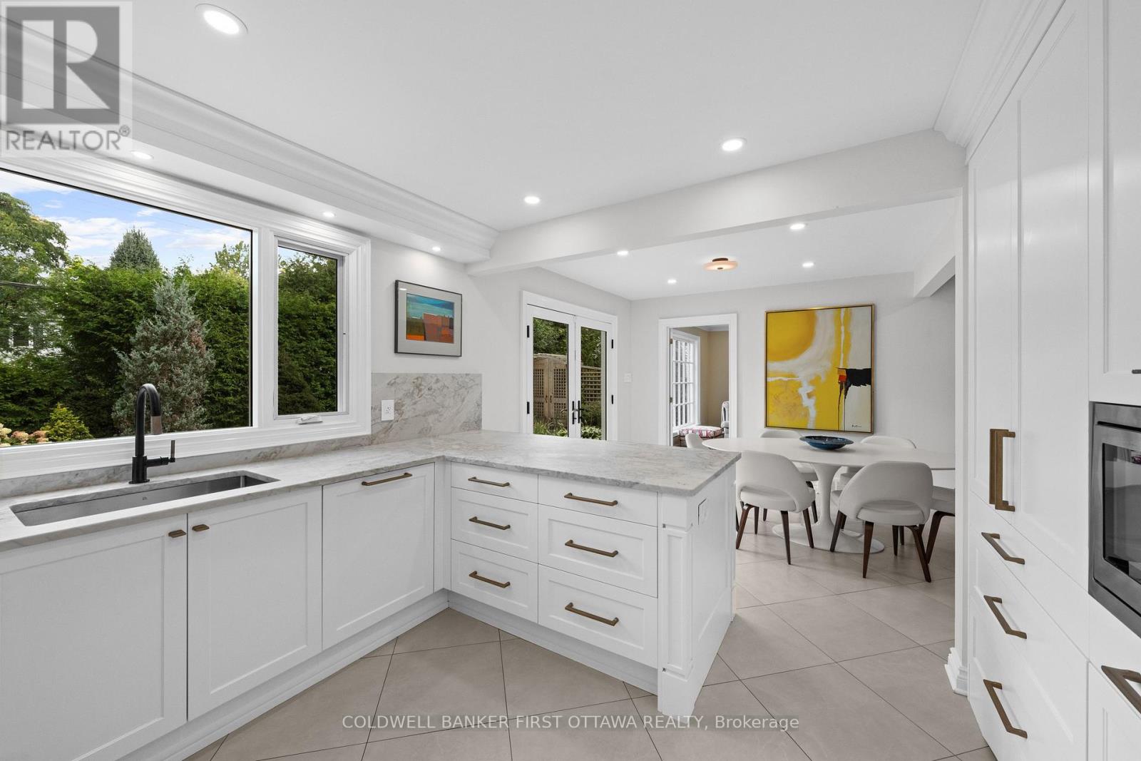 229 CROCUS AVENUE - 13