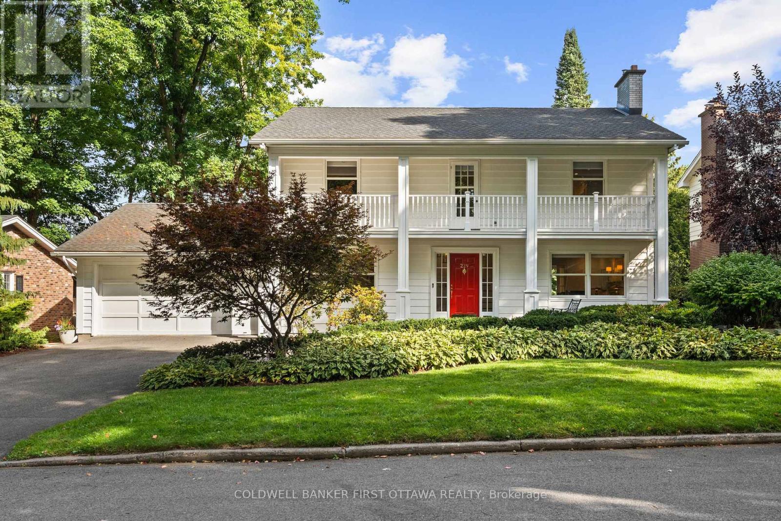 229 CROCUS AVENUE - 3
