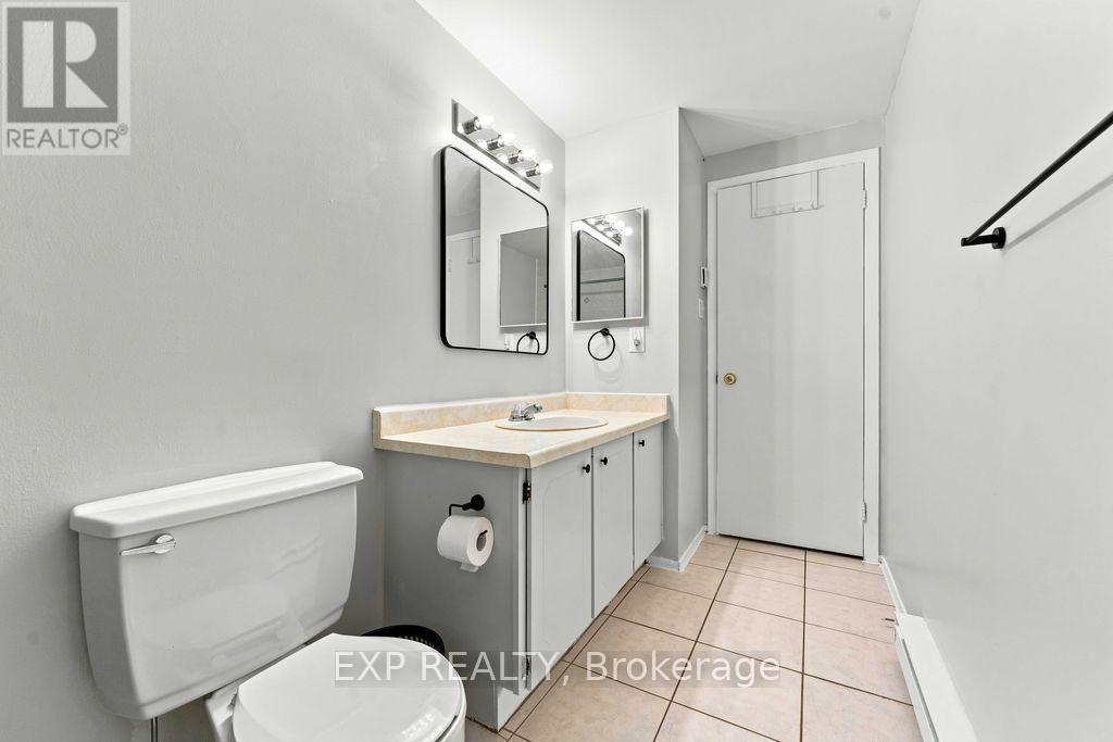 3 Bed, 2 Bath House for Sale in Ottawa – 30A – 30A WOODVALE GREEN, Ottawa – MLS# X13767788 - Image 20