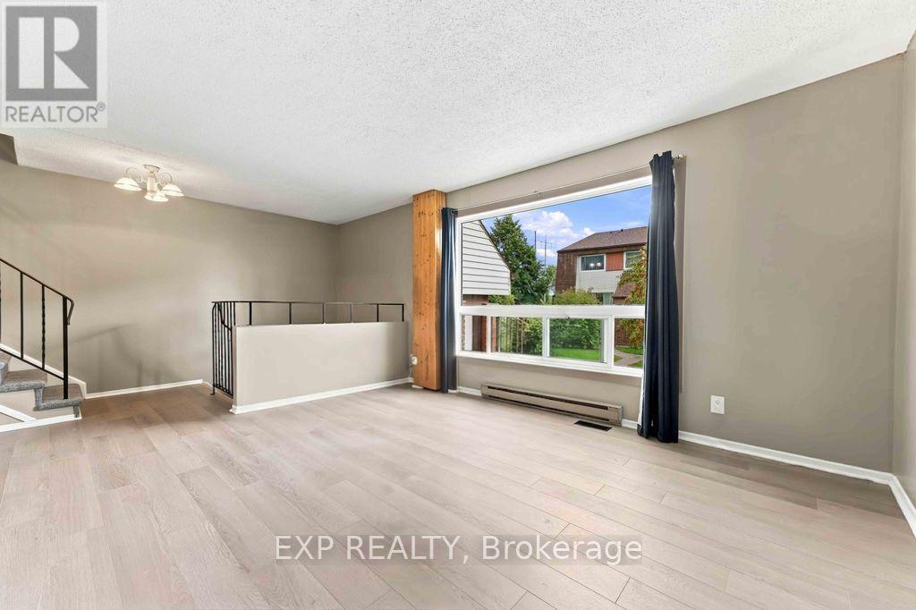 30A - 30A WOODVALE GREEN, Ottawa — photo 9