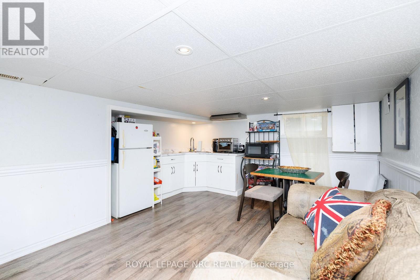 68 CARLTON STREET - Image 18