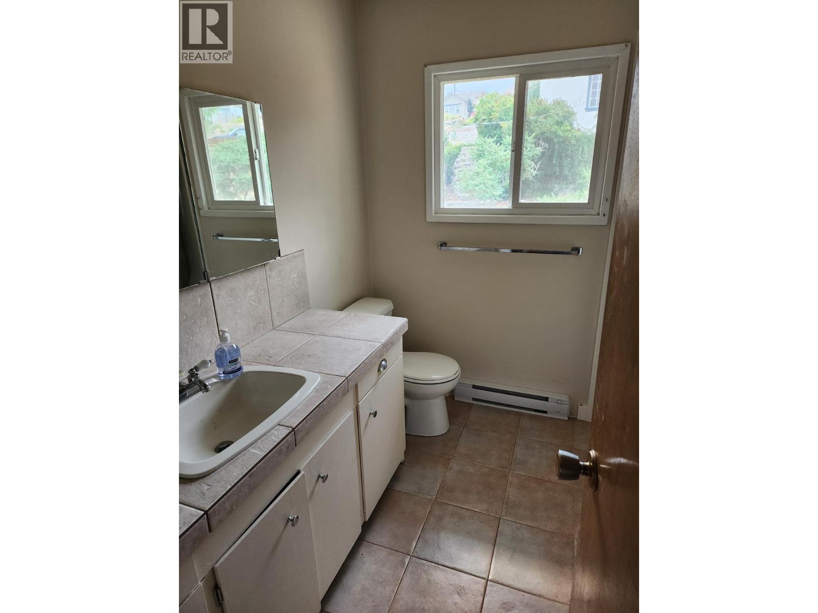 6280 Okanagan Street - 17