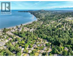 5200 Polson Terr, Saanich, BC V8Y2C6 Photo 69
