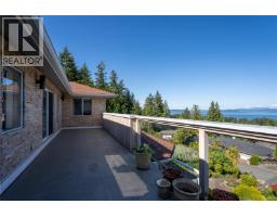 5200 Polson Terr, Saanich, BC V8Y2C6 Photo 71