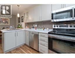 Living room - 46 909 Admirals Rd, Esquimalt, BC V9A2P1 Photo 11