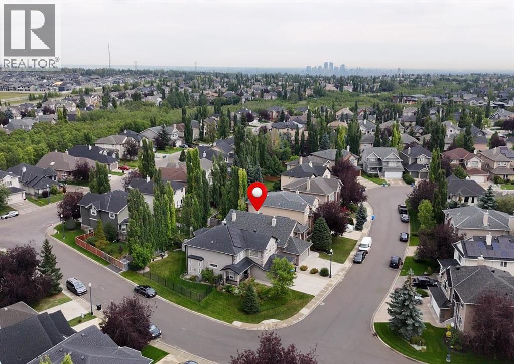 133 Strathlea Court SW, Calgary, Alberta, T3H4R8