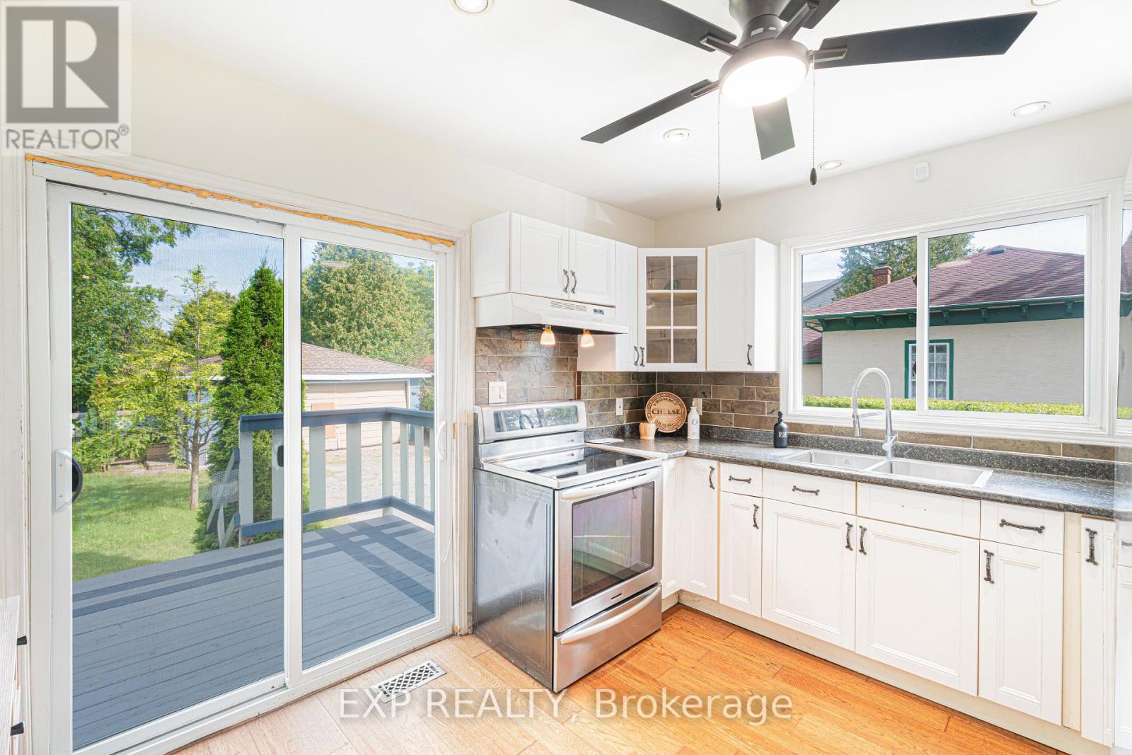 97 PARK ROAD S - 15