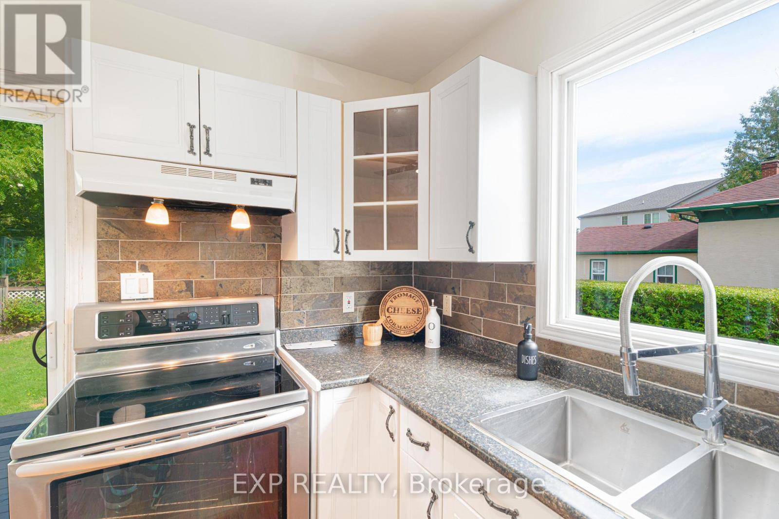97 PARK ROAD S - Image 16