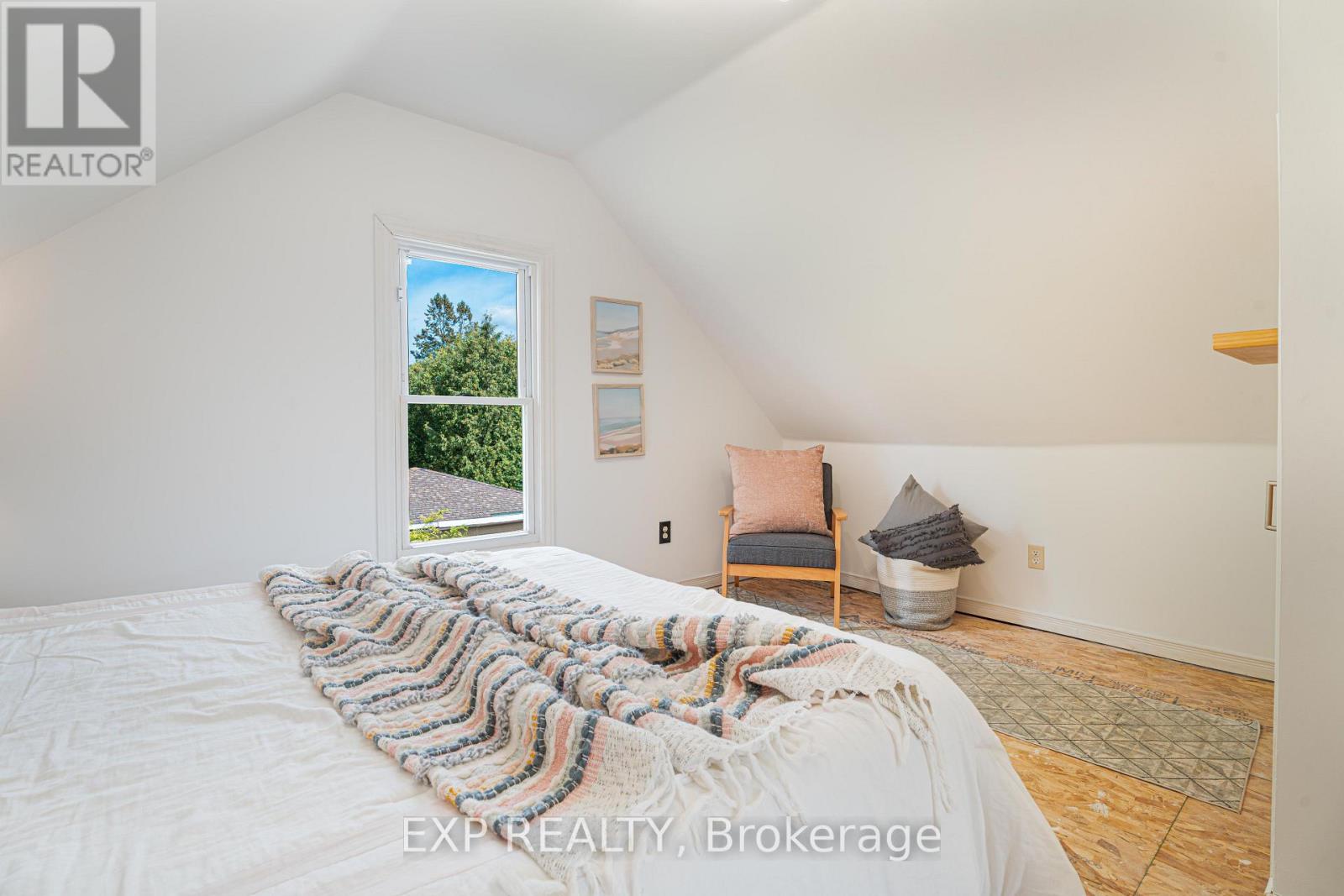 97 PARK ROAD S - 26