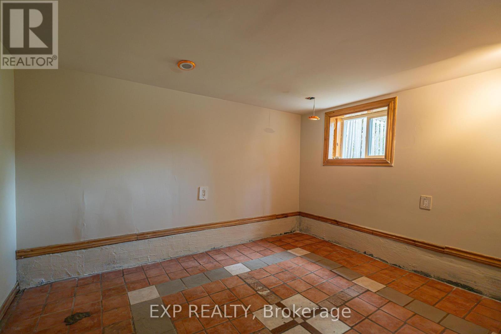 97 PARK ROAD S - Image 34