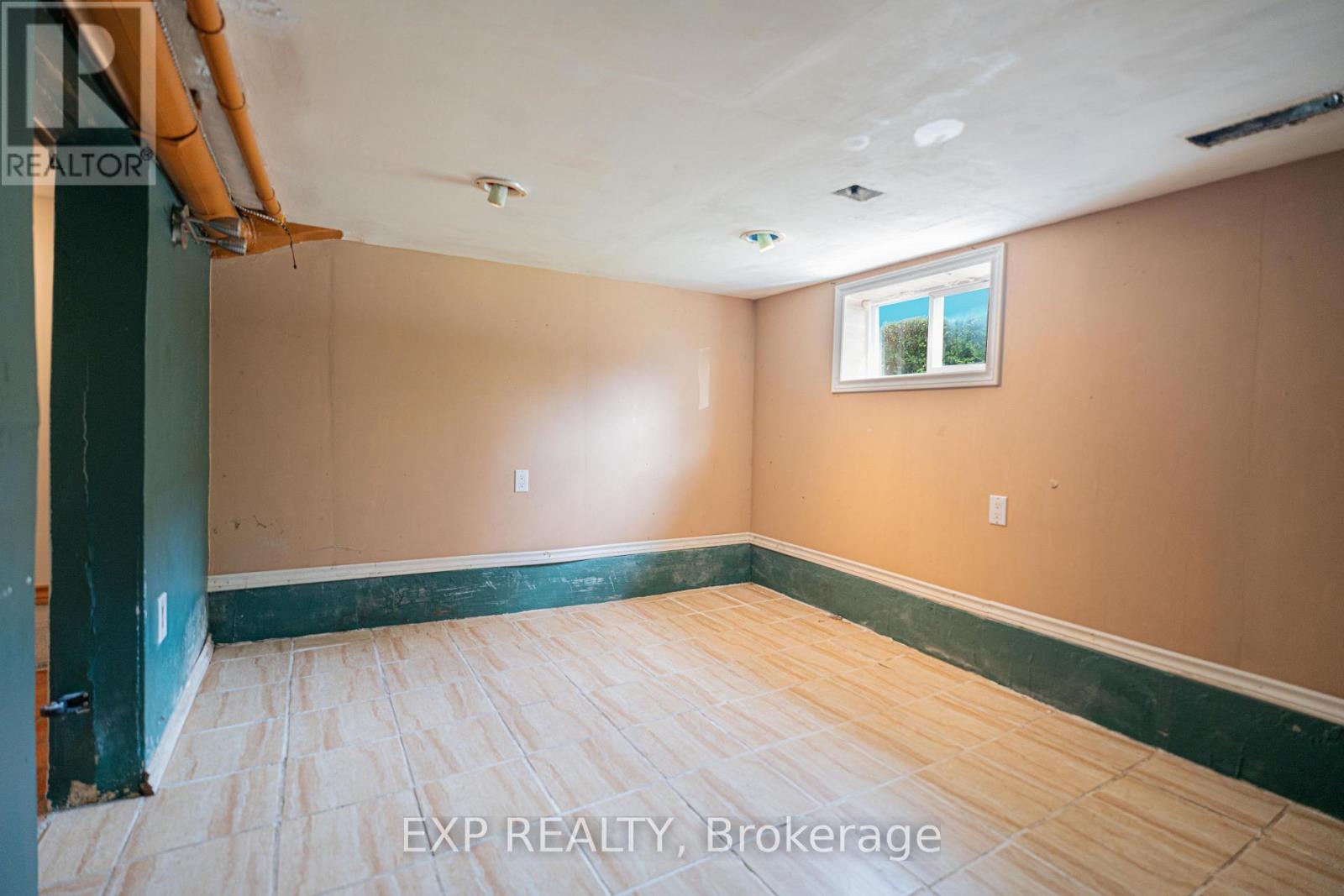 97 PARK ROAD S - Image 36