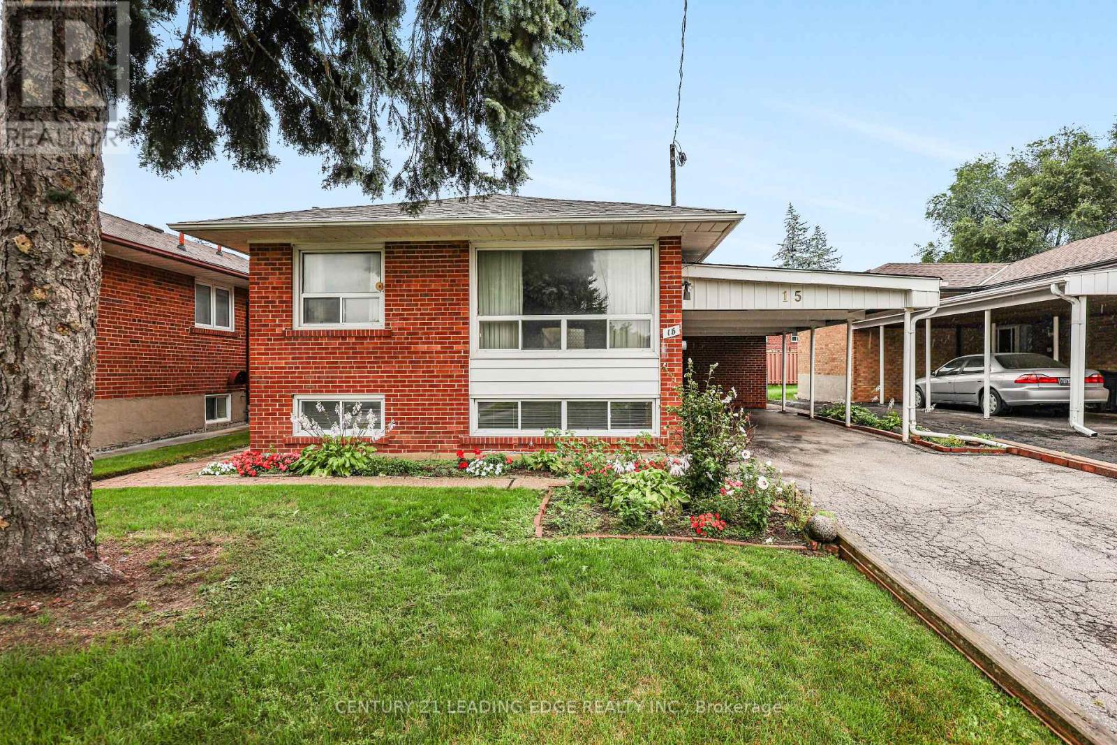 15 WETHERBY DRIVE - 1