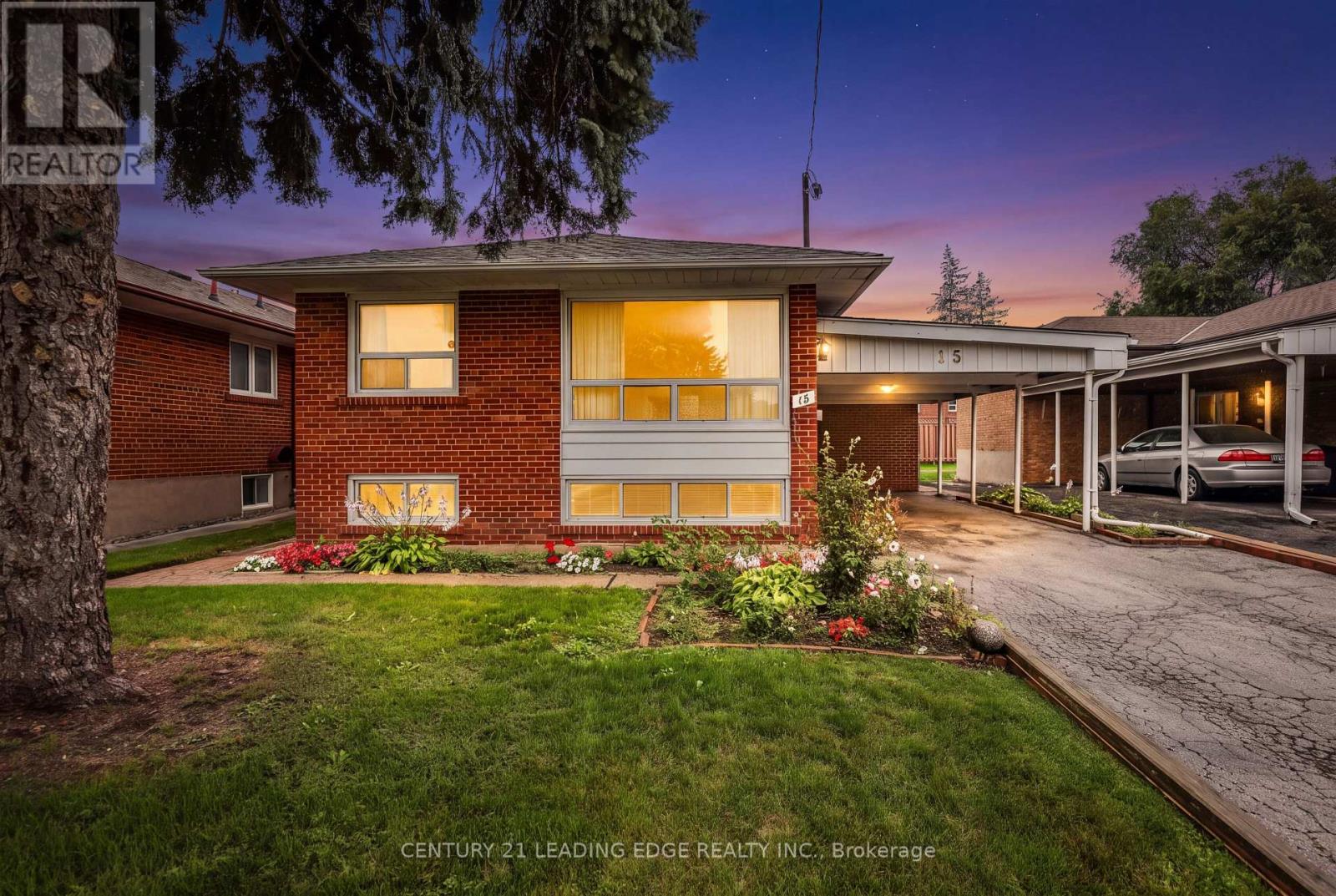15 WETHERBY DRIVE - 2