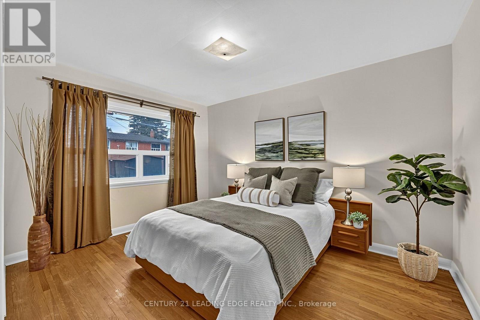 15 WETHERBY DRIVE - 24