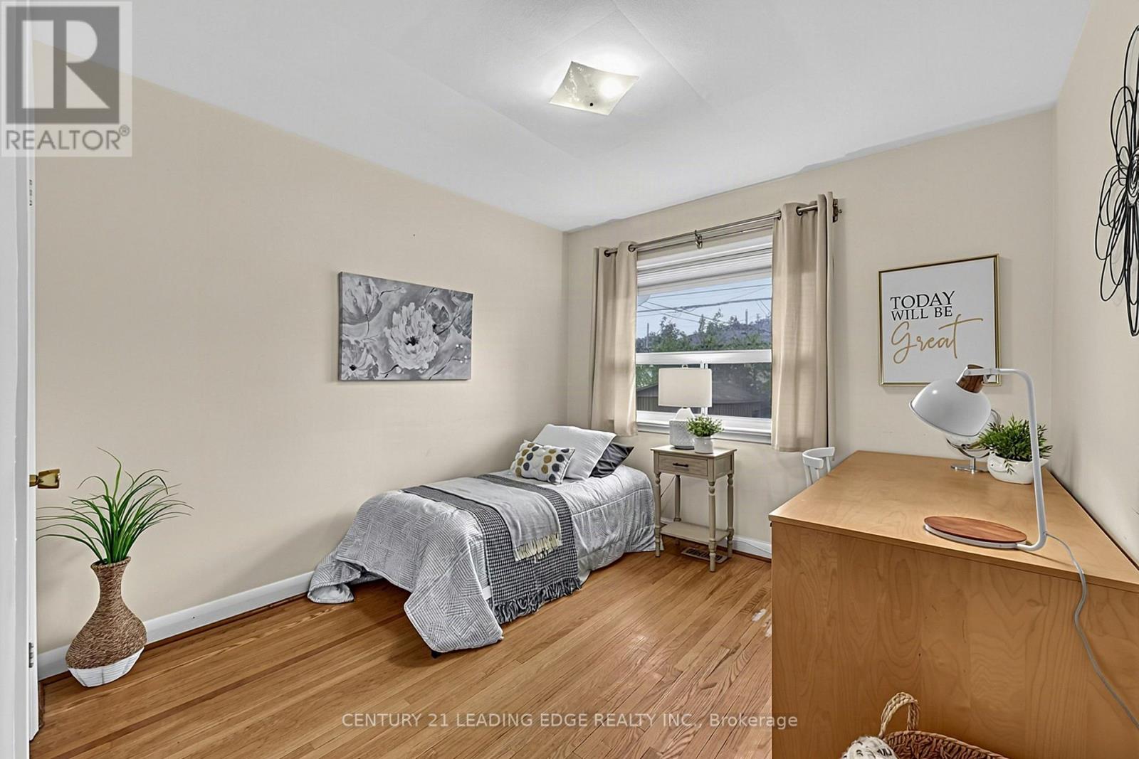 15 WETHERBY DRIVE - Image 28