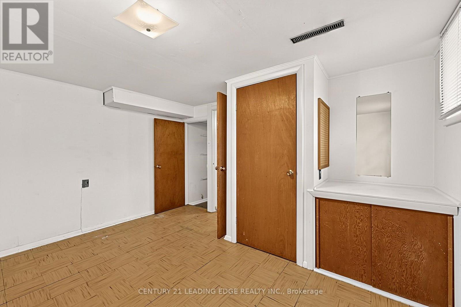 15 WETHERBY DRIVE - 40
